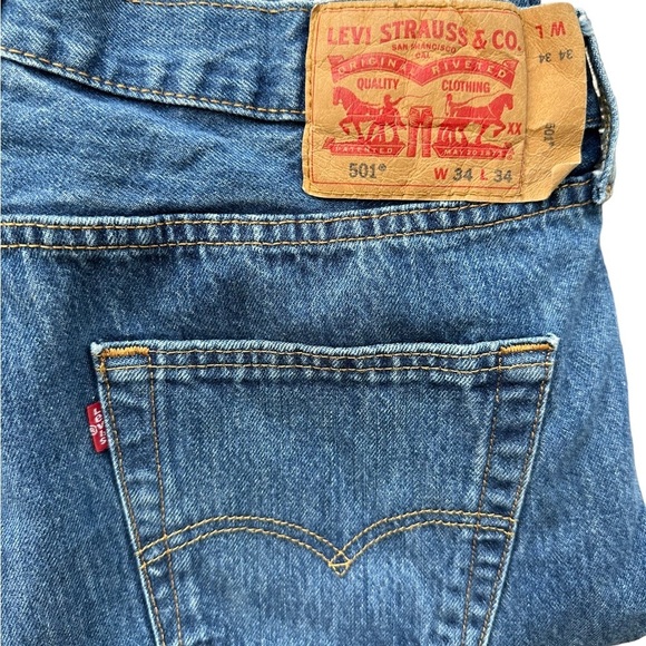 Levis 501 Mens‎ Button Fly Straight Leg Medium Wash Jeans Size W34x L34 - Picture 11 of 12